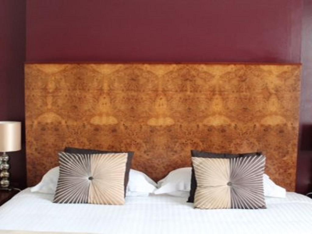 The Wyastone Hotel เชลเทนแฮม ห้อง รูปภาพ