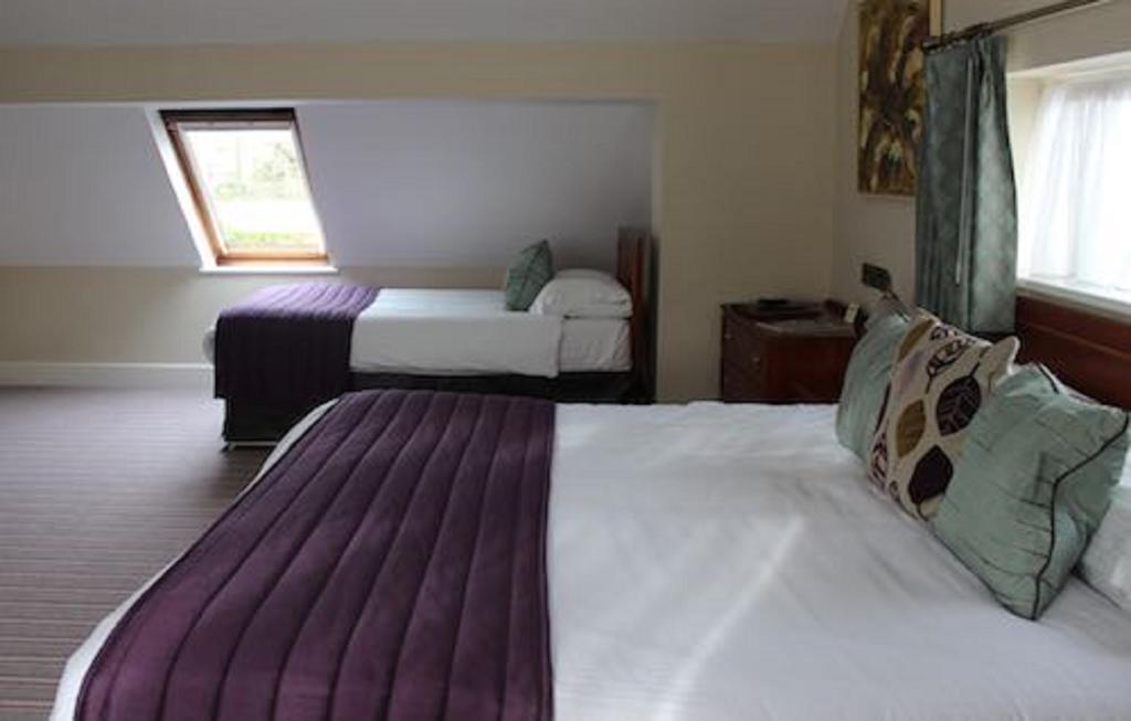 The Wyastone Hotel เชลเทนแฮม ห้อง รูปภาพ